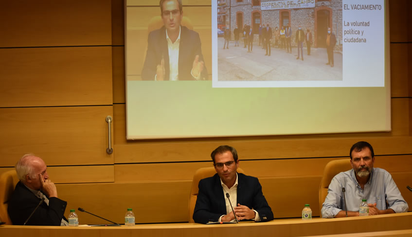 Rescatar los valores positivos del mundo rural para revertir el relato de desesperanza