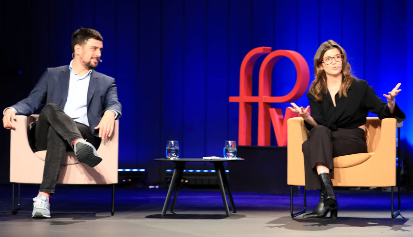 Entre Ana Iris Simón y Putin