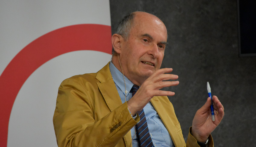 Borghesi: “los anticonciliares encuentran en Francisco al chivo expiatorio por todos los problemas de la Iglesia”