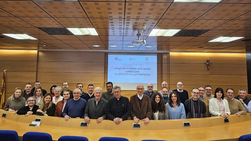 "Liderazgo al servicio de las personas"