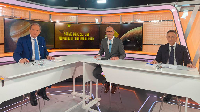 ¿Cómo debe ser una monarquía parlamentaria?