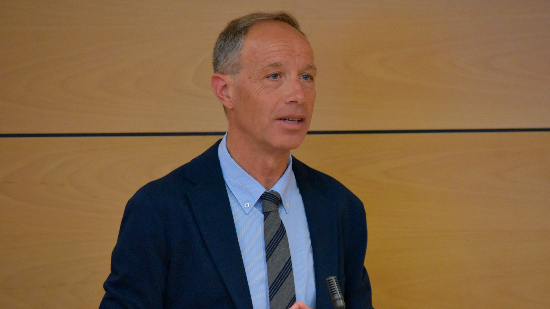 “Volver a los orígenes de Europa no puede hacerse en clave excluyente ni identitaria”