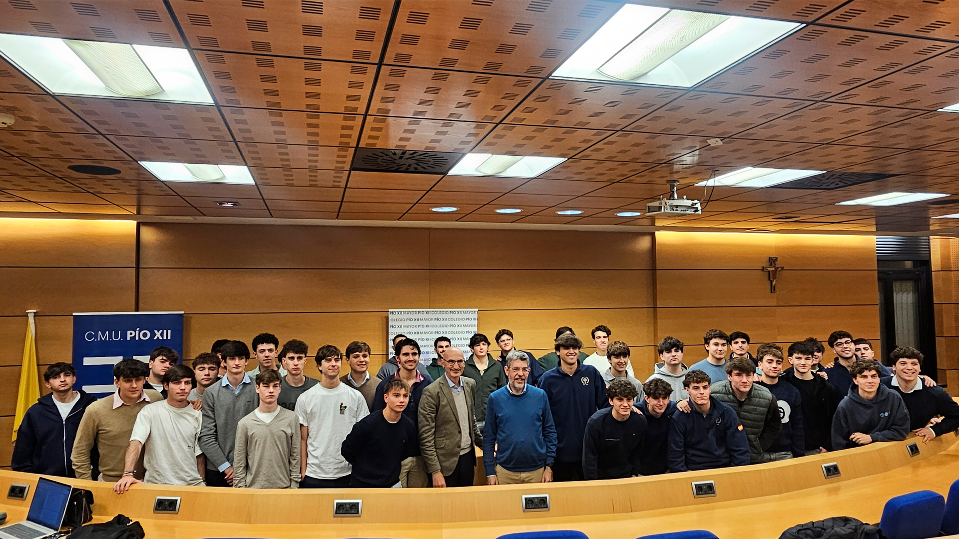 Conferencia sobre economía y talento con Alberto Nadal